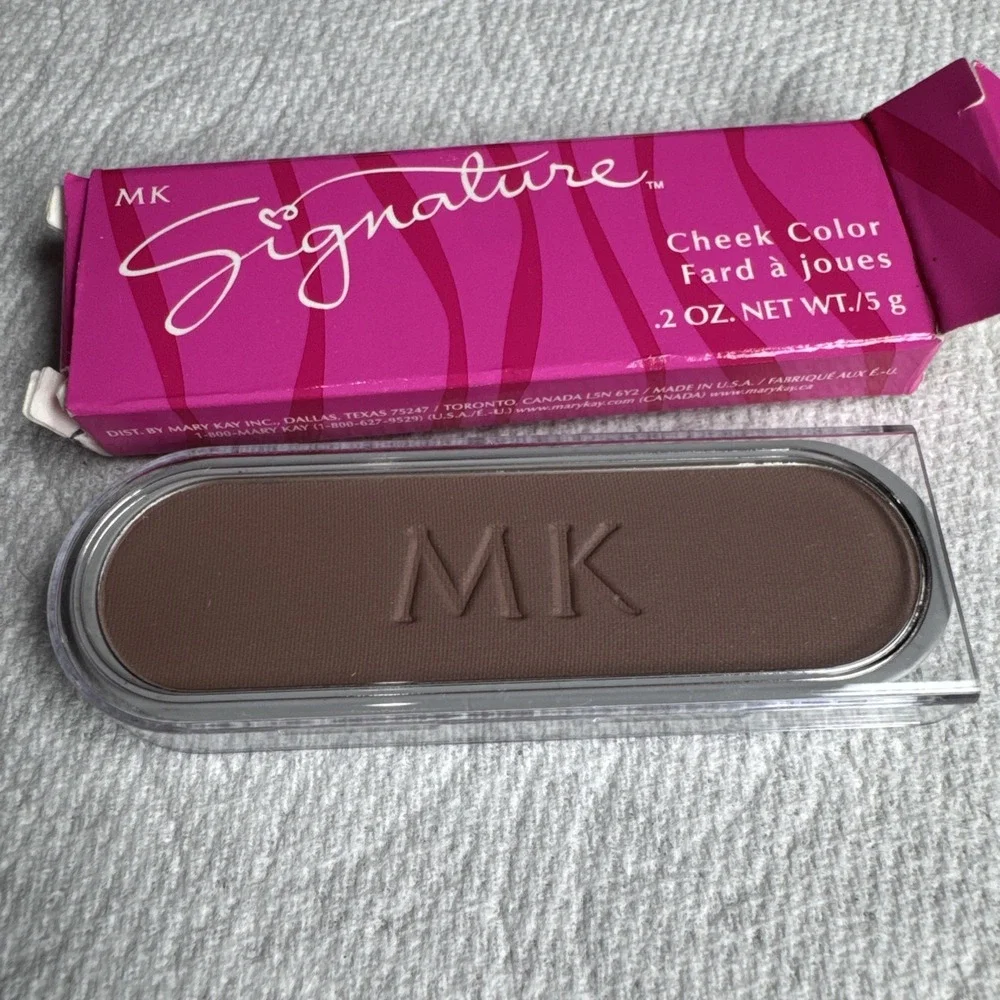 Mary Kay MK Signature Cheek Color Silky Plum 8879 0.2oz New NIB Vintage Blush